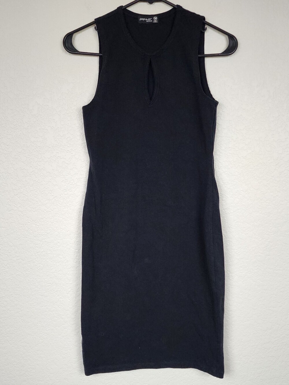 Popular Basics Medium Black Bodycon Keyhole Dress